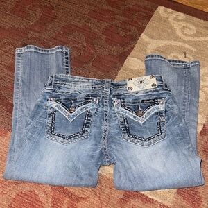 Women’s Miss Me Capris